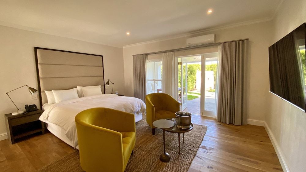 La Paris Estate Junior Suite, Garden View