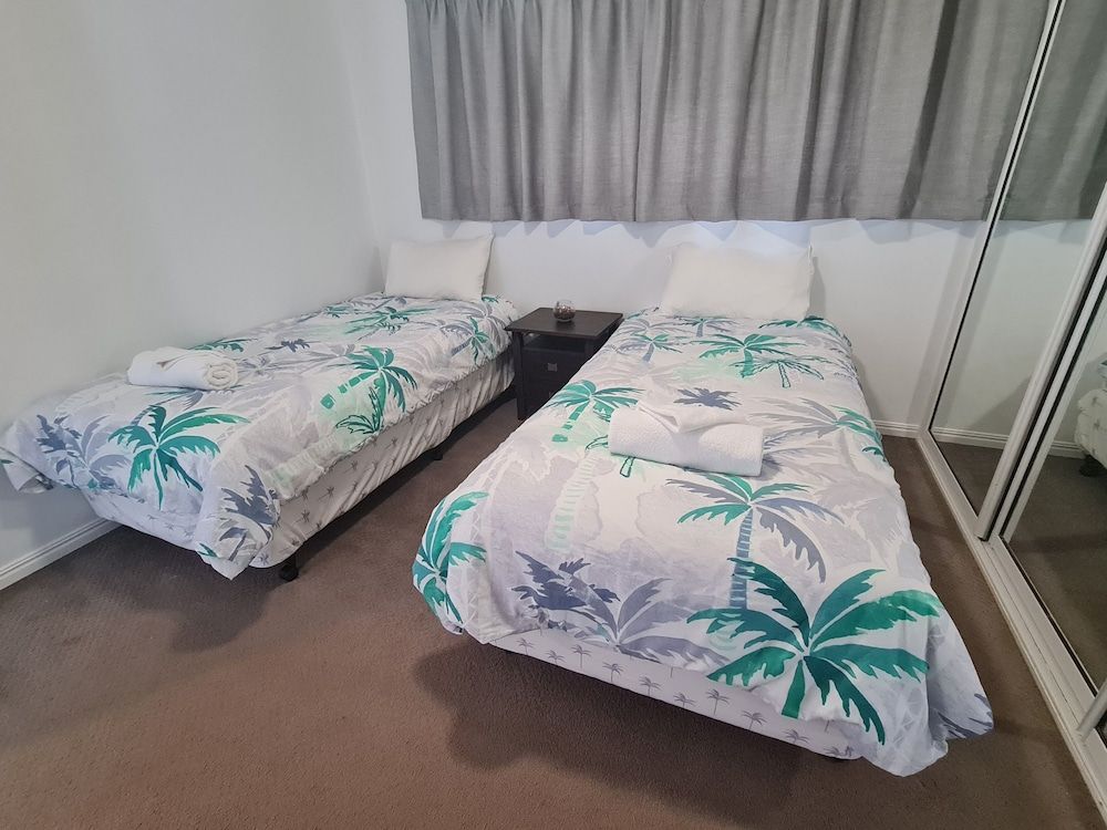 Apartment, 3 Bedrooms, Beachside