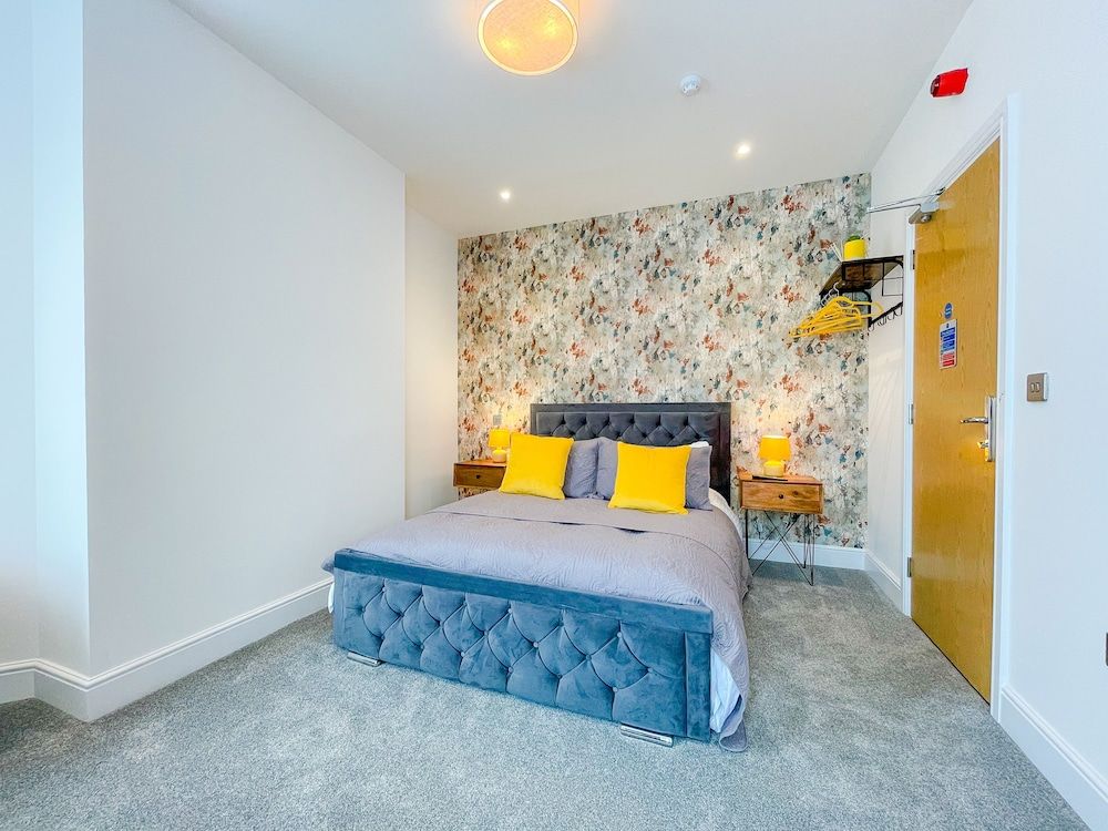 Ashfield Altrincham King Double Room 11