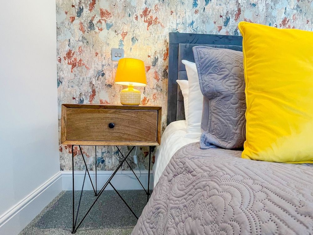 Ashfield Altrincham King Double Room 7