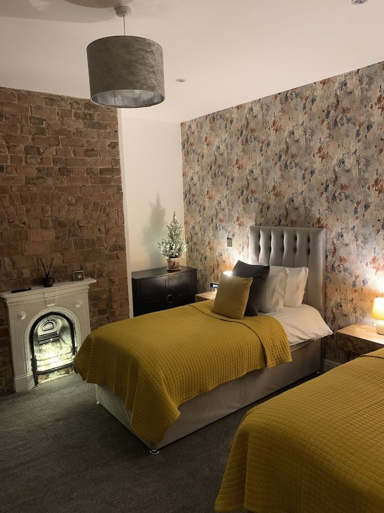 Ashfield Altrincham Deluxe King Studio 3