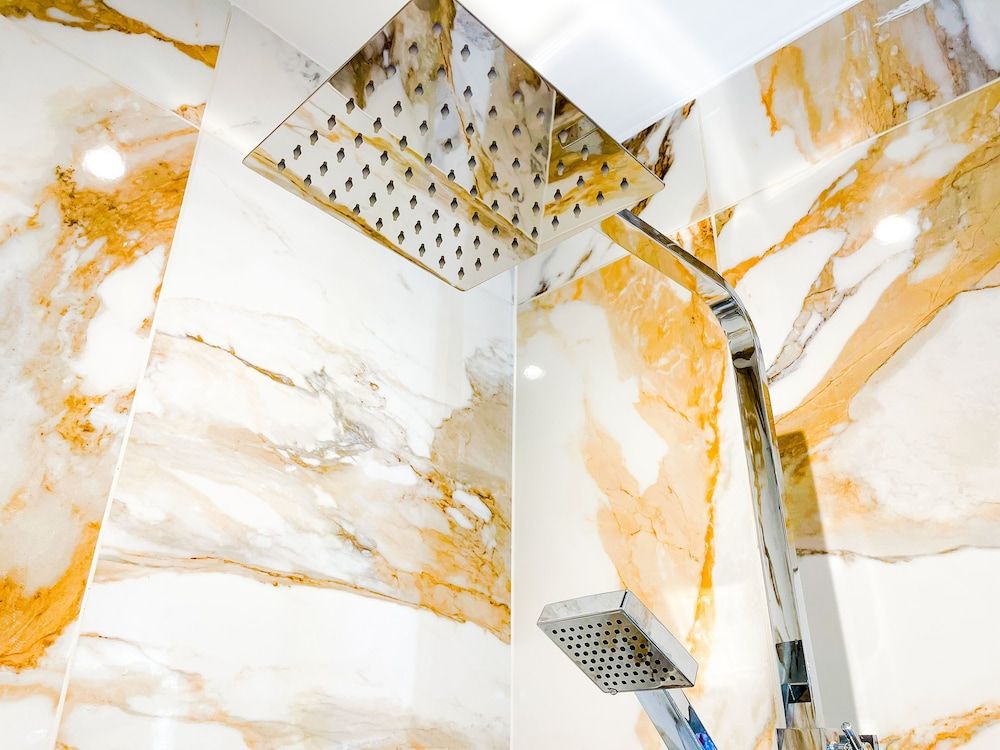 Ashfield Altrincham King Double Room 23