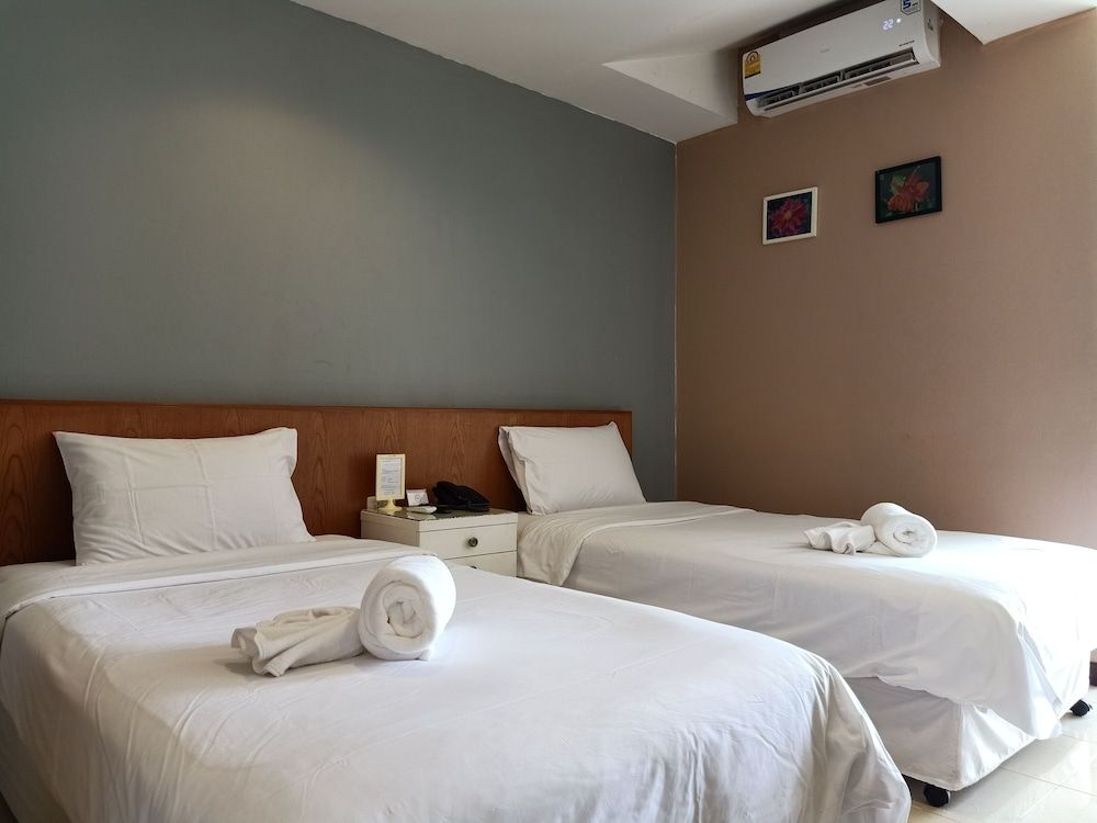 undefined JL Bangkok 3