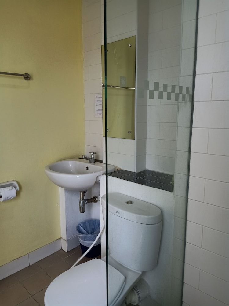 JL Bangkok Superior Twin Room 9