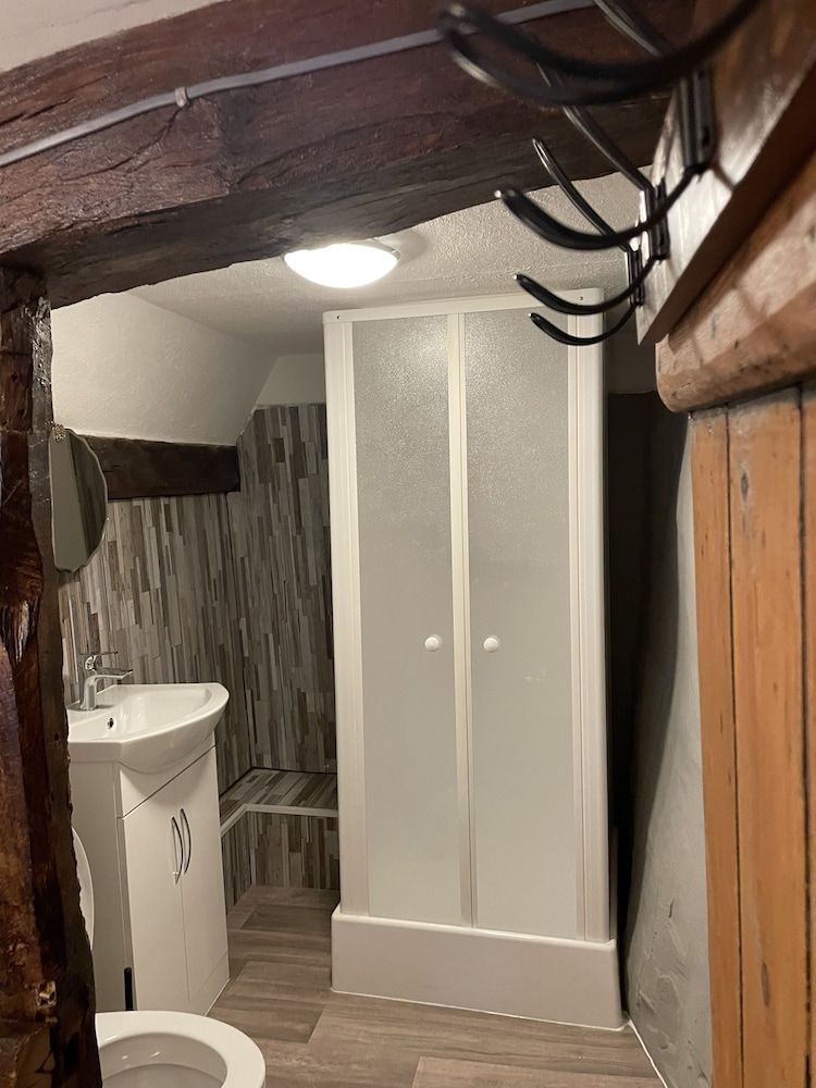 undefined The Hole In The Wall 8