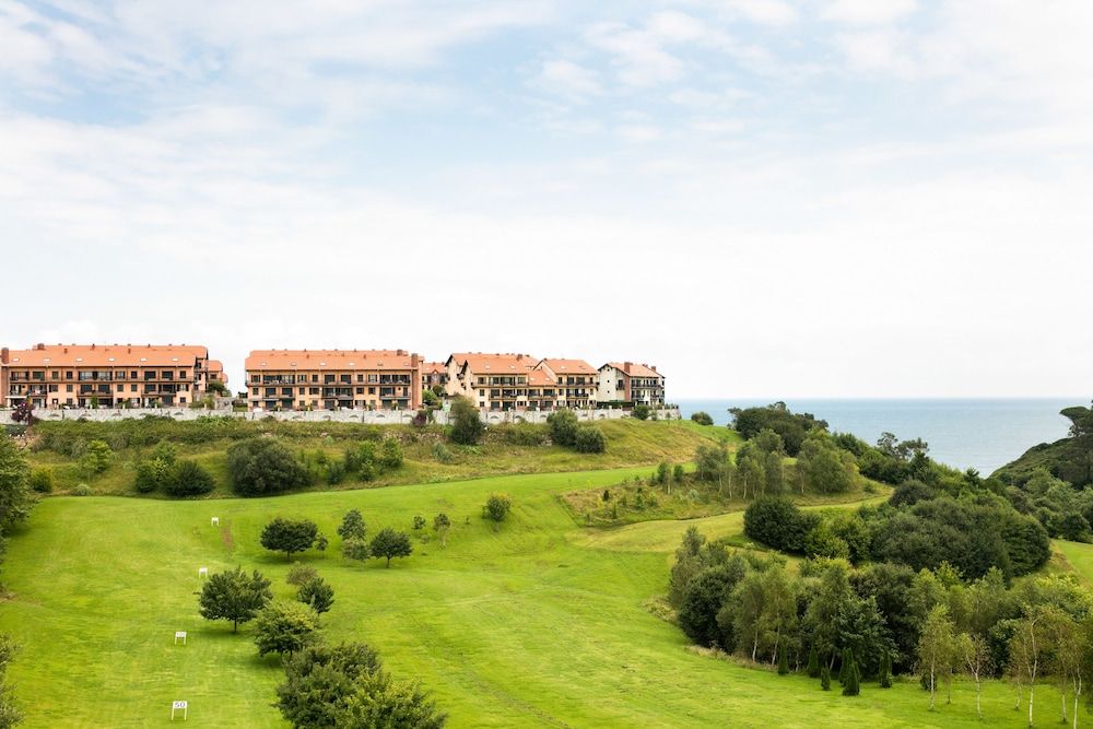 Abba Comillas Apartments