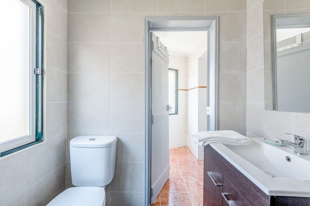 Bright & Spacious Alfama Typical Apartment, By TimeCooler Apartment, 2 Bedrooms 32