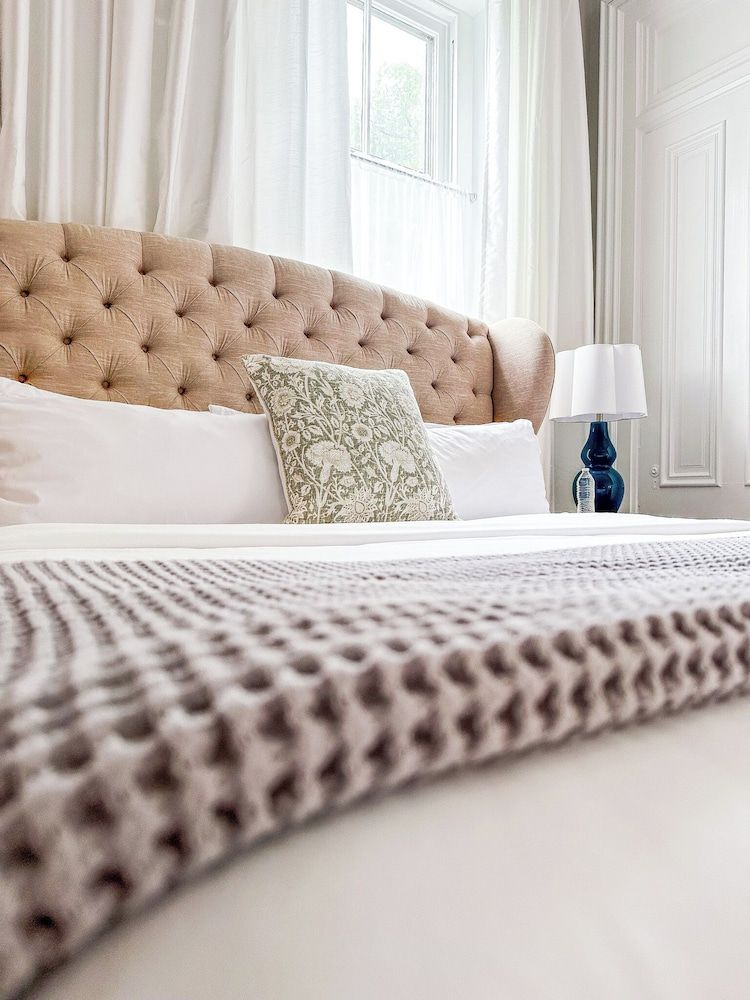 Grand Suite, 1 King Bed, Non Smoking, Ground Floor