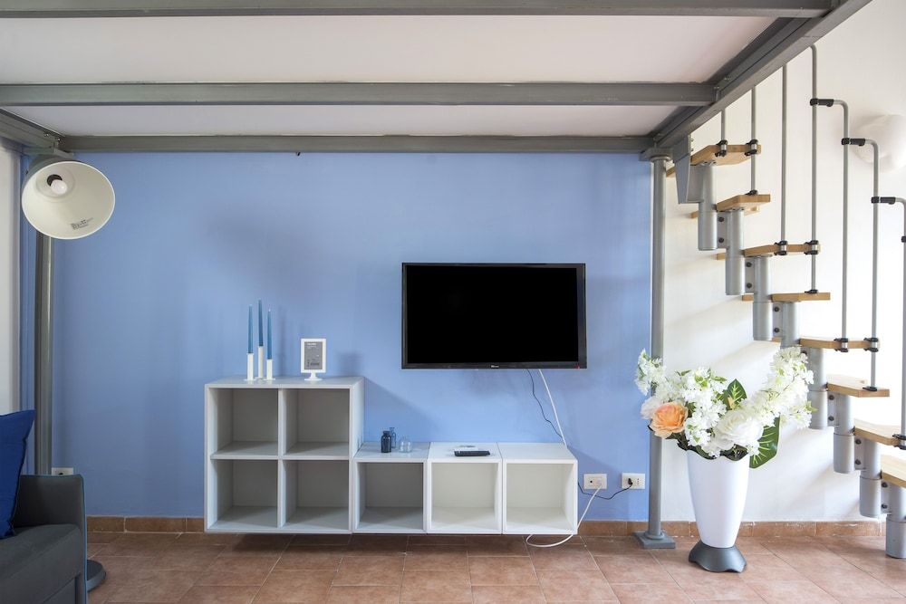 undefined JOIVY Blue Terraced House 8