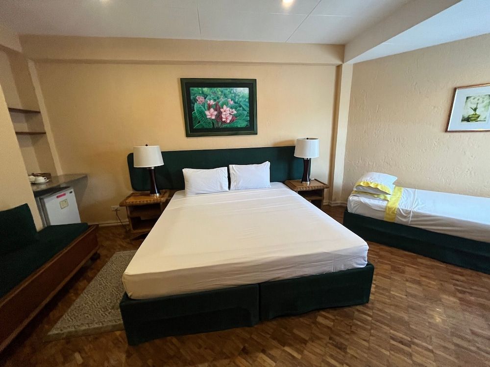 Coco Grande Hotel Executive 3