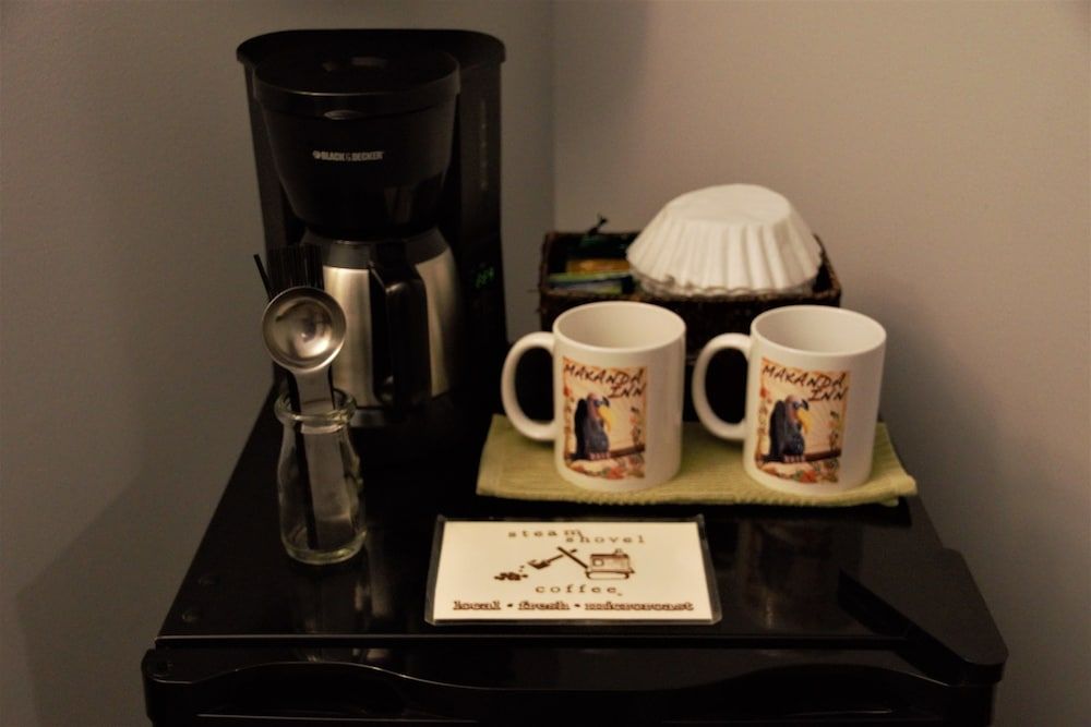 Makanda Inn Luxury Suite, 1 King Bed, Non Smoking, Resort View (Suite 2) 4