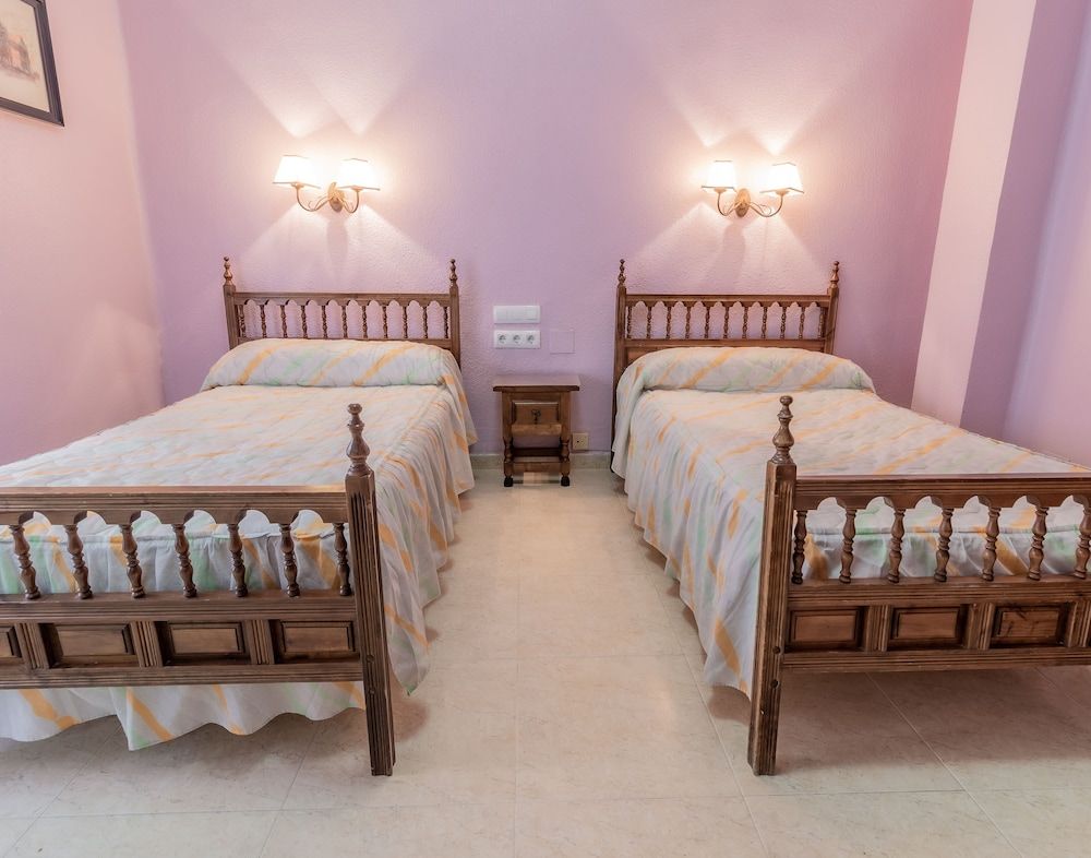 Triple Room, Shared Bathroom