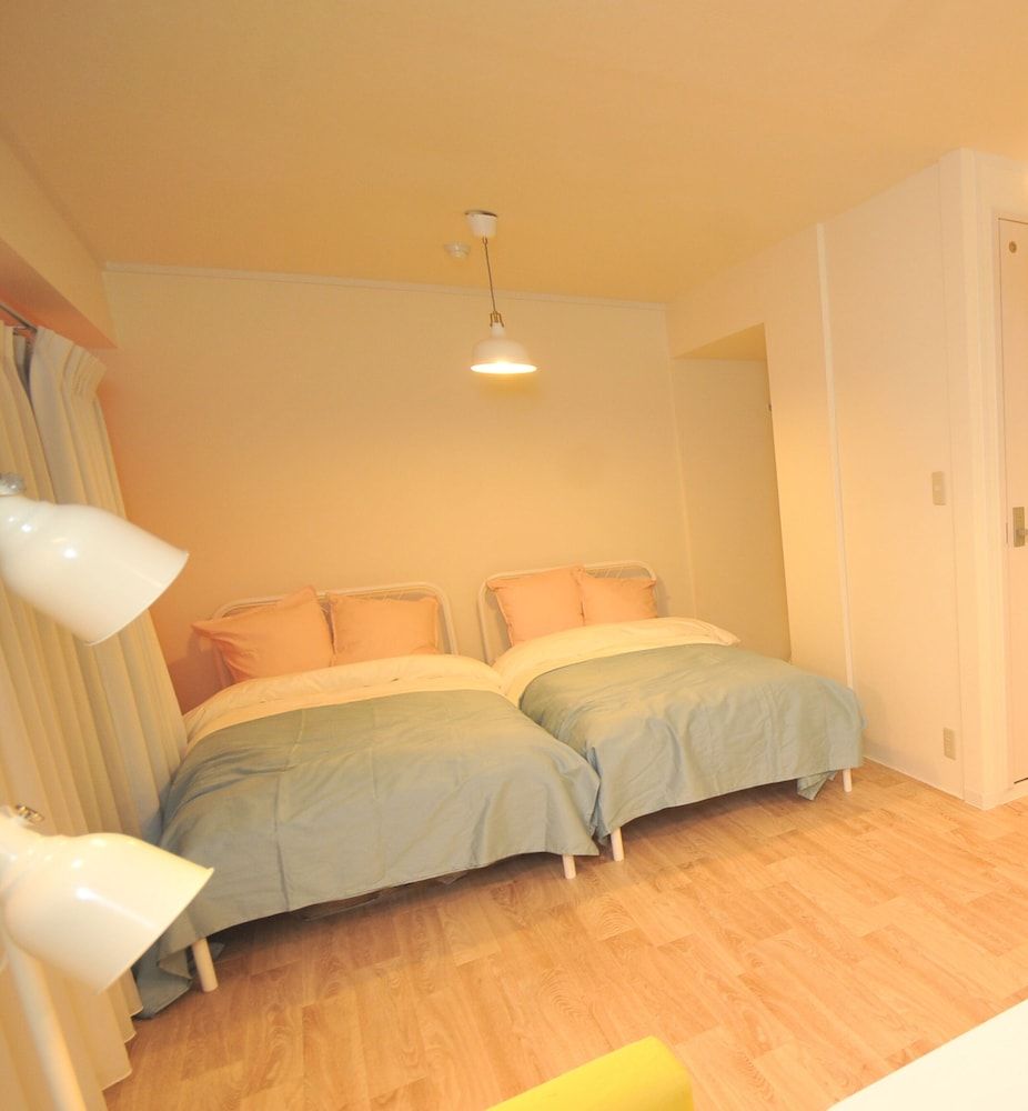 Design Twin Room