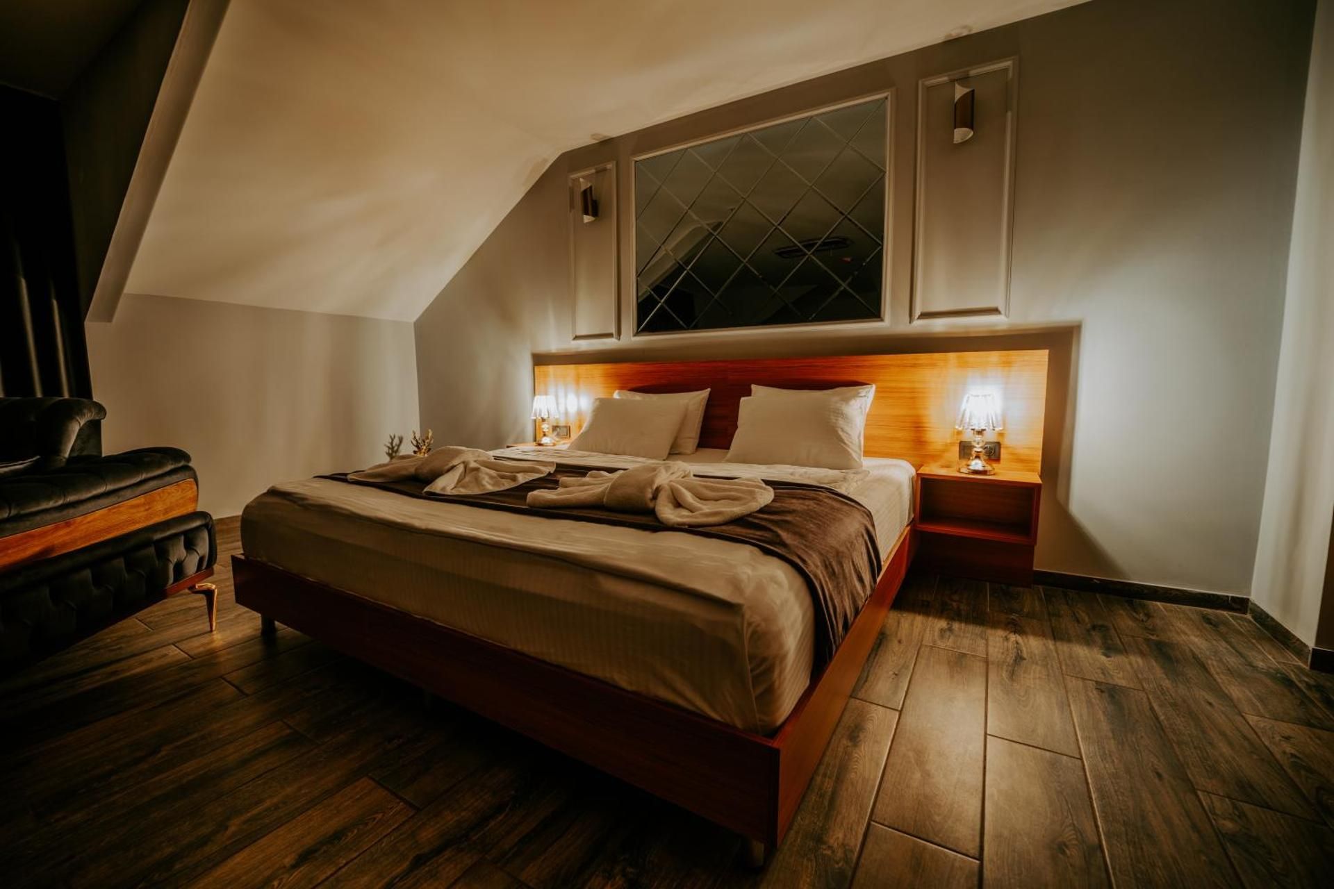 undefined Grand Quars Hotel 5