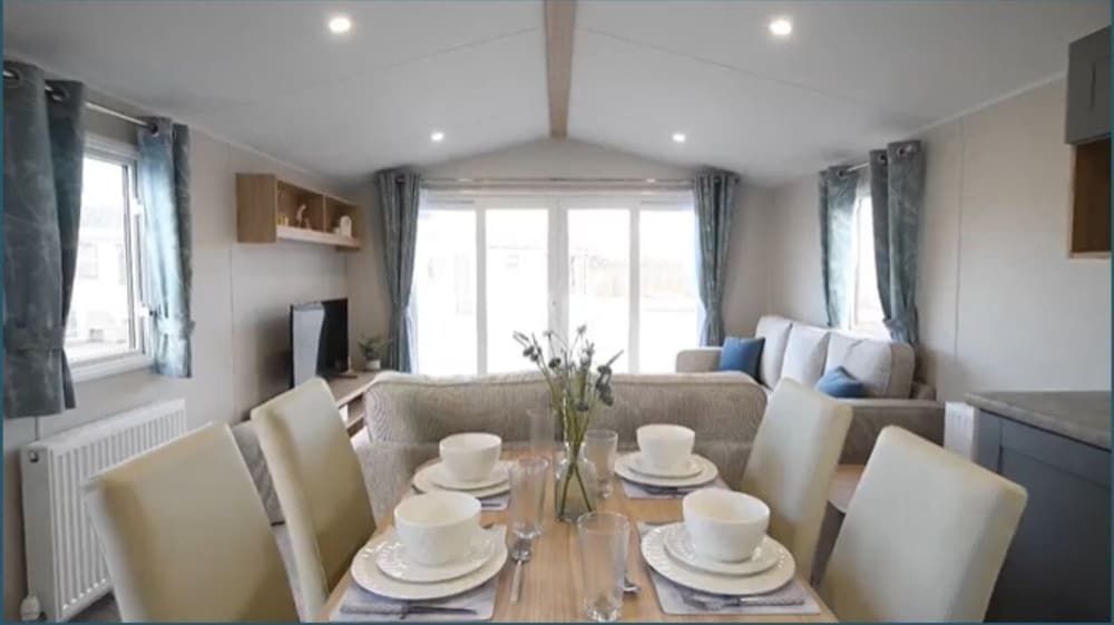 undefined Exotic 3-bed Caravan at Newquay Holiday Park 10