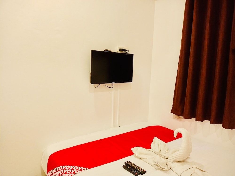 undefined OYO 888 City Stay Inns Fortview BGC 8