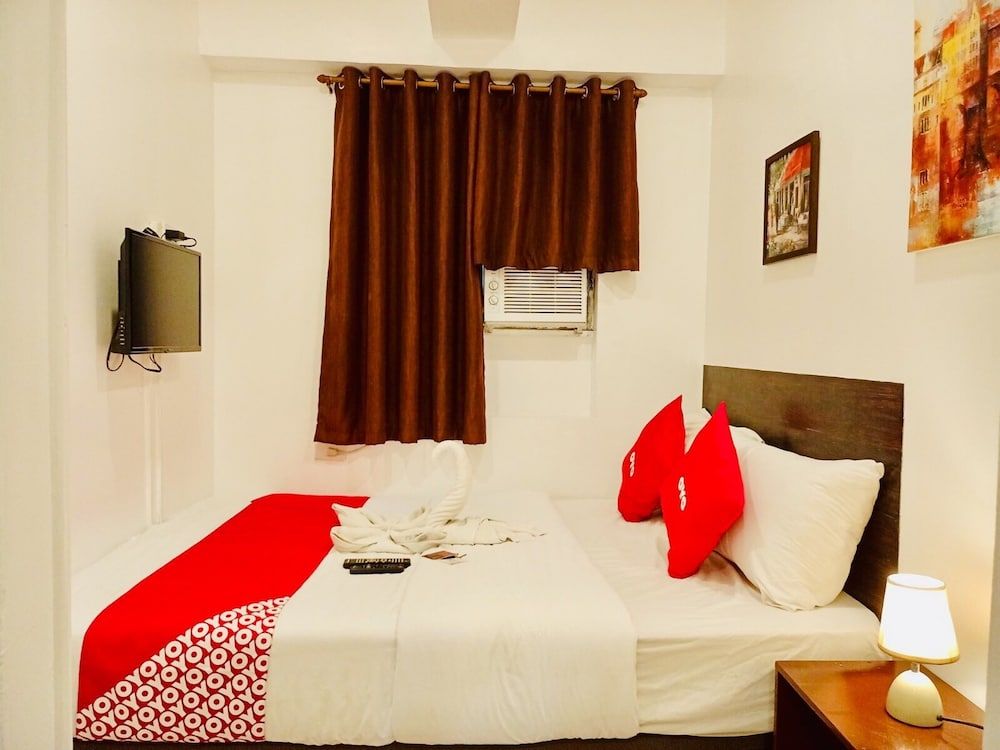 undefined OYO 888 City Stay Inns Fortview BGC