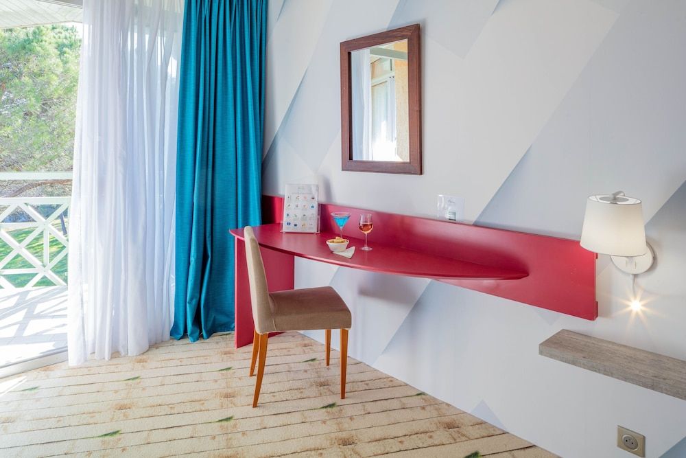 Garrigae Domaine de l'Esterel Suite 8