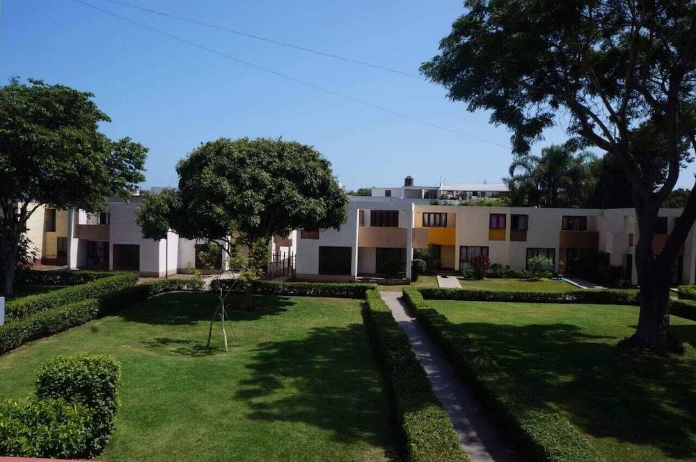 undefined Miraflores4U 10