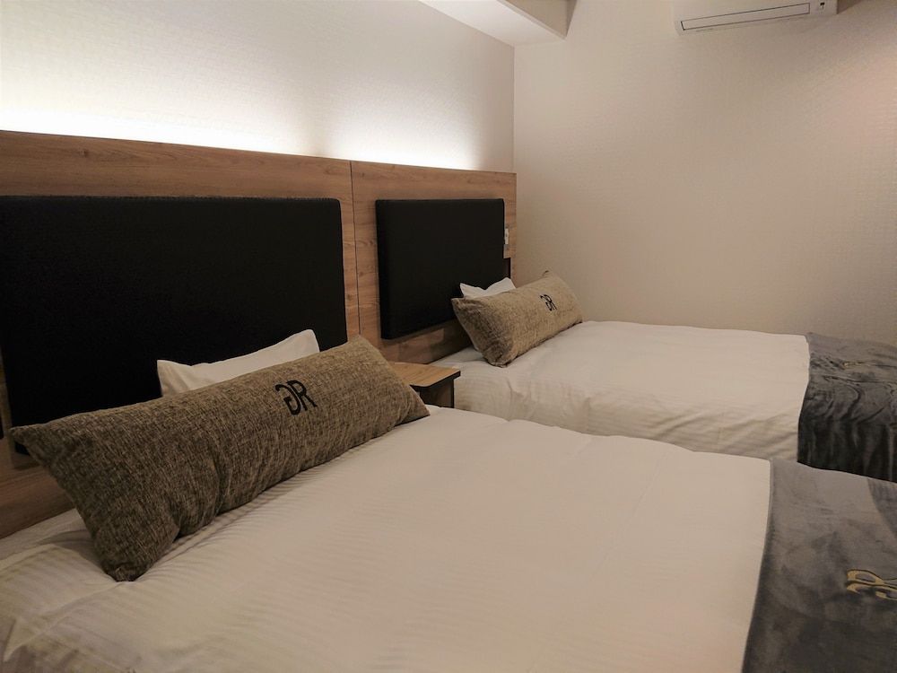 Premium Twin Room, 2 Double Beds, Smoking (Up to 4 People)