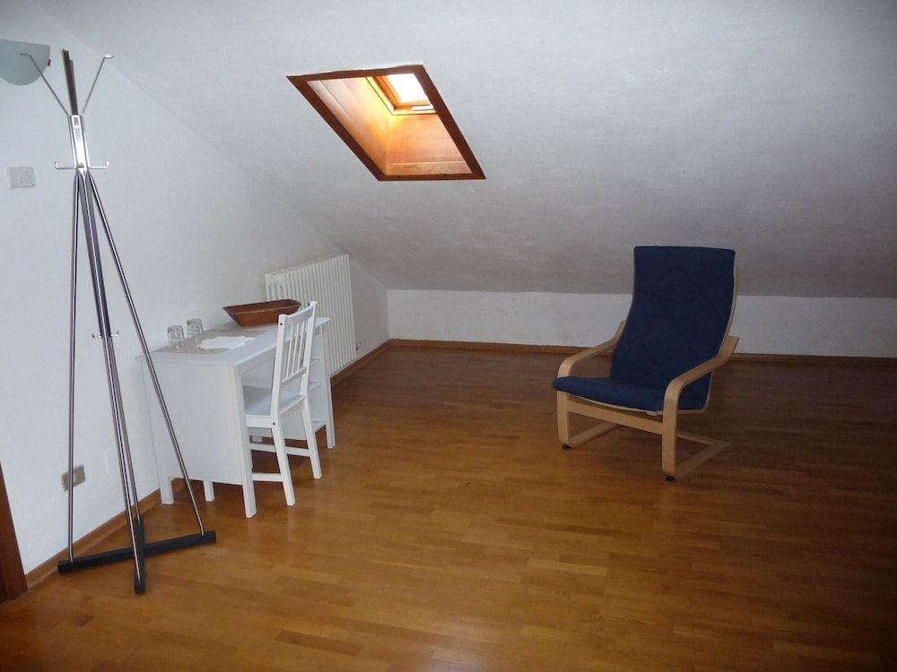 Maison Borbey Triple Room (Attic) 4