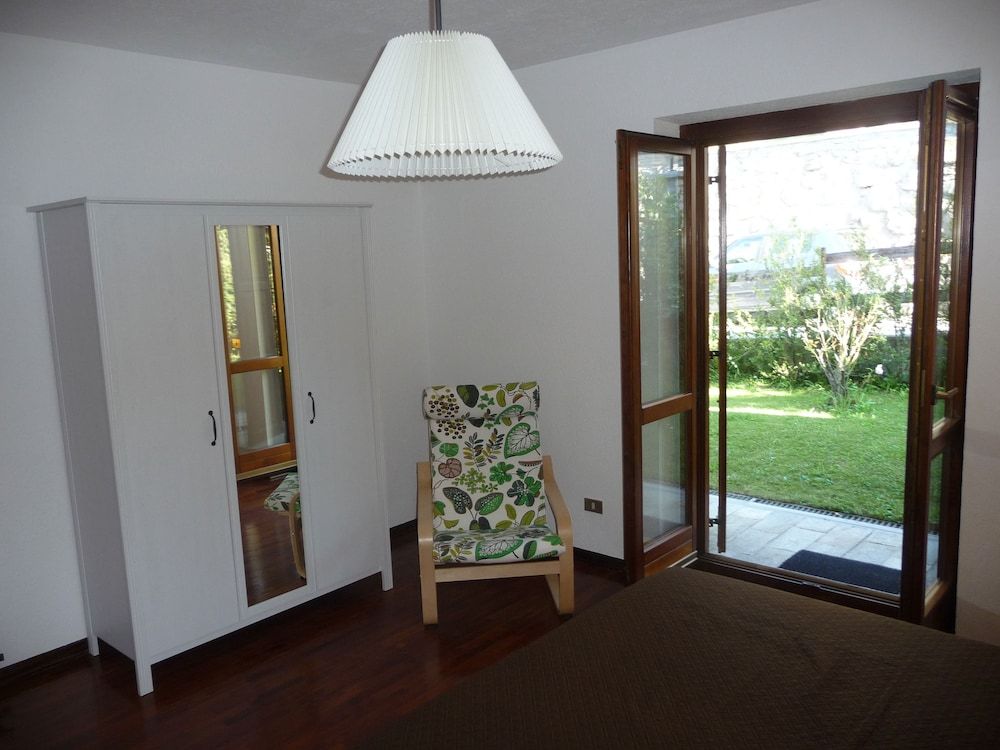 Maison Borbey Double Room, Shared Bathroom 7