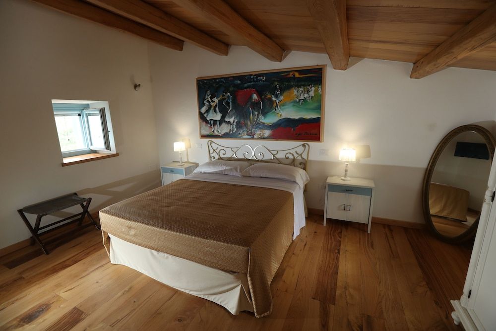 Borgo Rosso di Sera Resort Country Chic Suite, Garden View