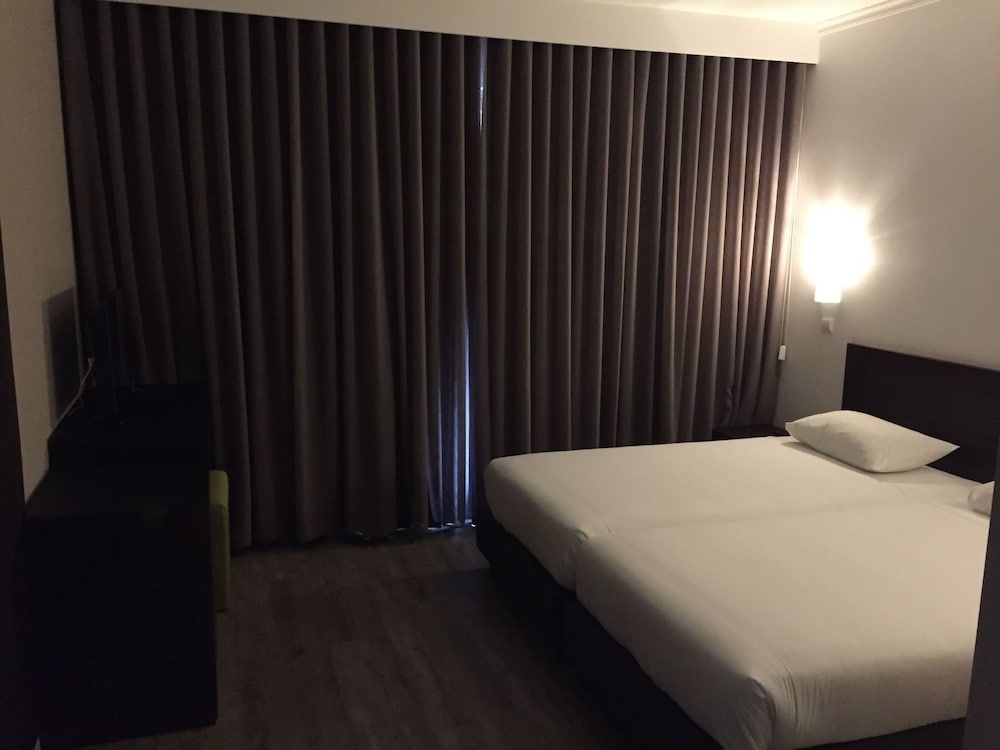 Twin Room, Mountain View