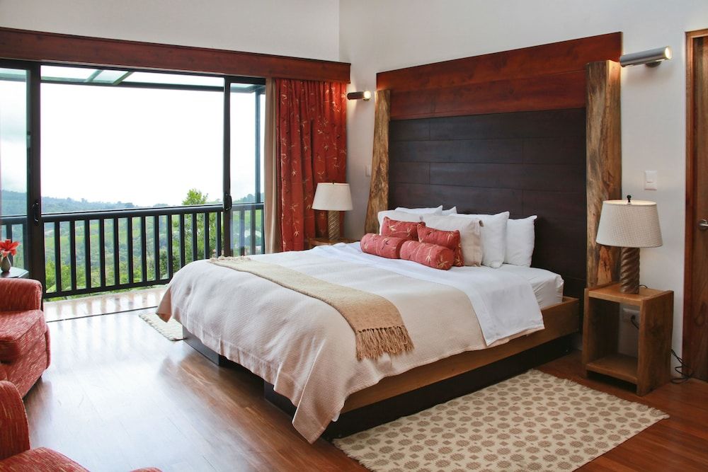 Poas Volcano Lodge Superior Room, Balcony, Mountain View 2