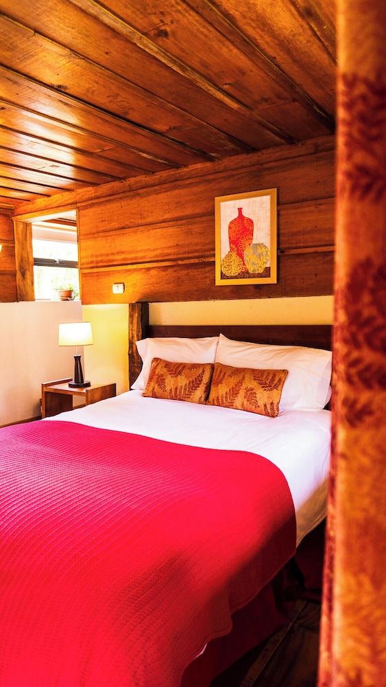 Poas Volcano Lodge Standard Room, Garden View 2