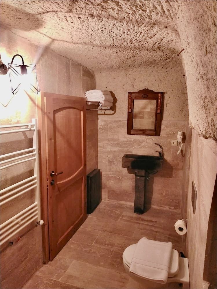 Cappadocia Alaz Cave Otel Standard Room 8