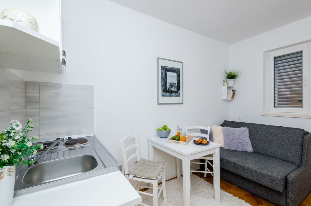 undefined Apartments Dobroslavic 9