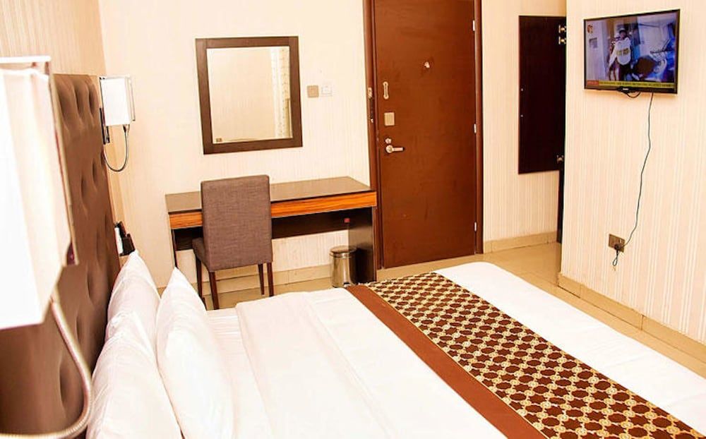 Room (Diplomatic)