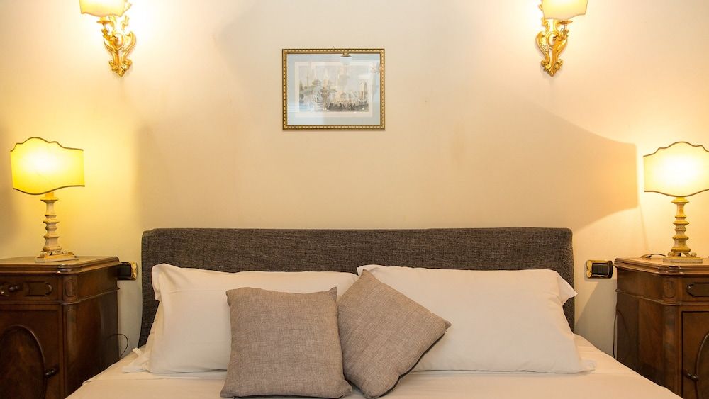 undefined Rental in Rome Falegnami 4