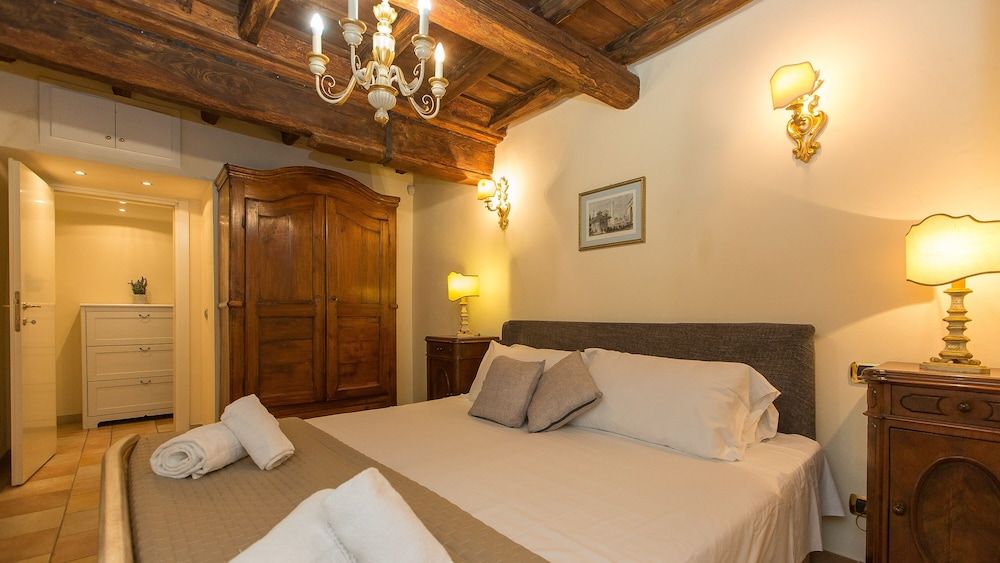 undefined Rental in Rome Falegnami 7