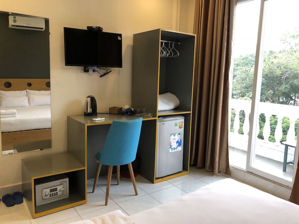 Istay Inn Saigon Deluxe Double Room, Balcony 4
