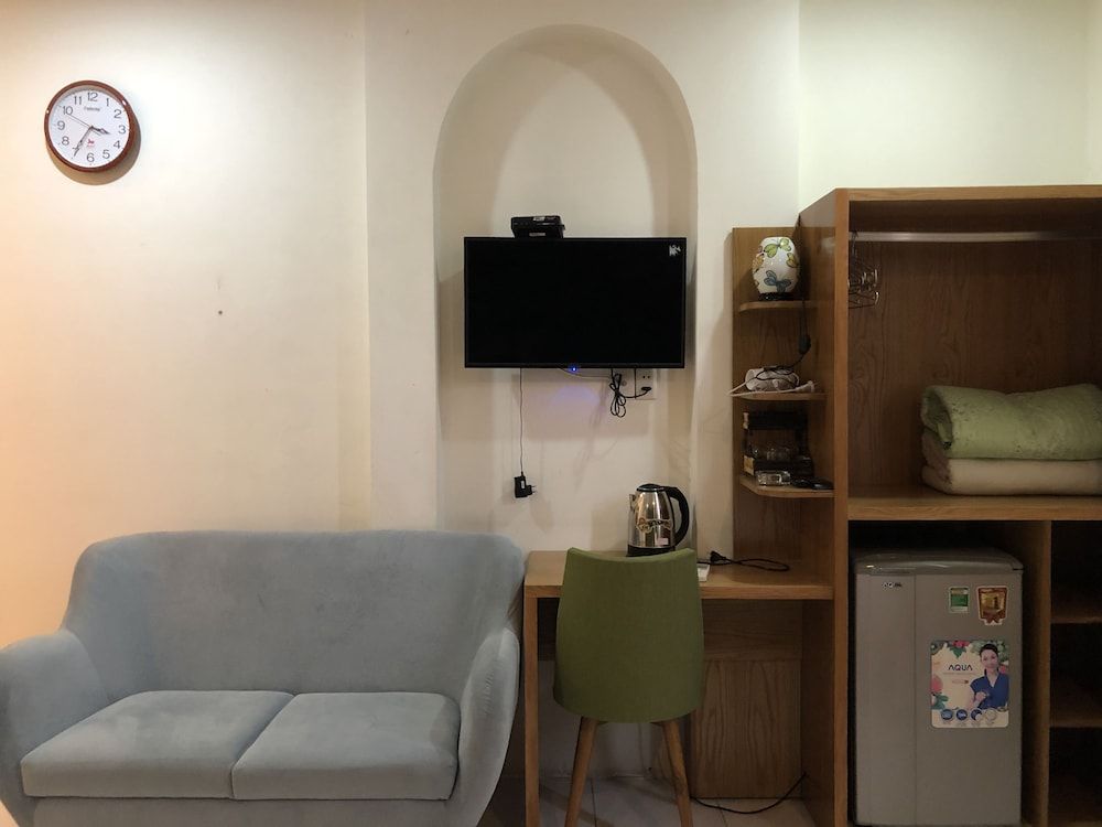 Istay Inn Saigon Deluxe Double Room, Balcony 6