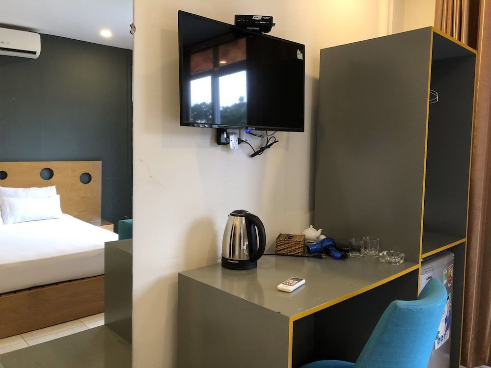 Istay Inn Saigon Deluxe Double Room, Balcony 5