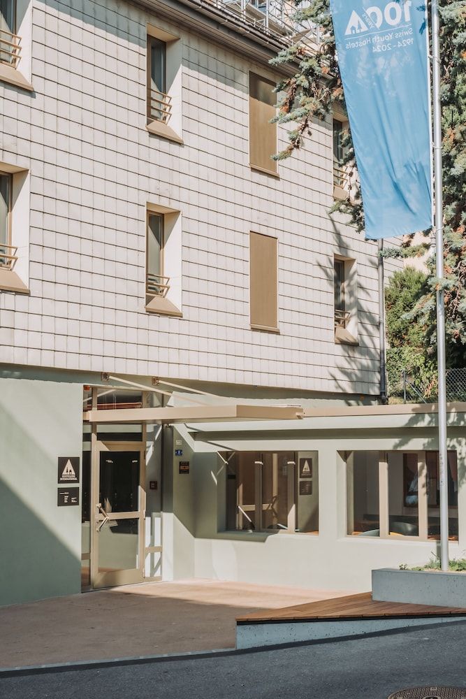 undefined Youth Hostel Montreux 4