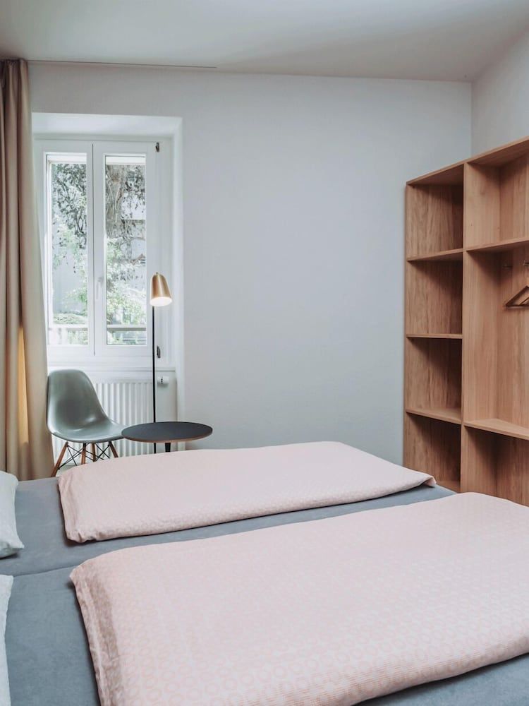 undefined Youth Hostel Montreux 9