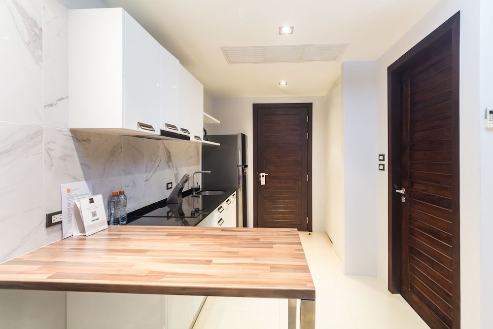 Emerald Terrace by Lofty Classic Studio, Pool View (420) 8