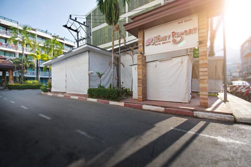 undefined Honey Resort 4