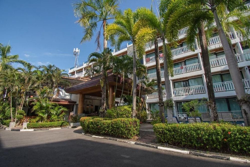 undefined Honey Resort 3