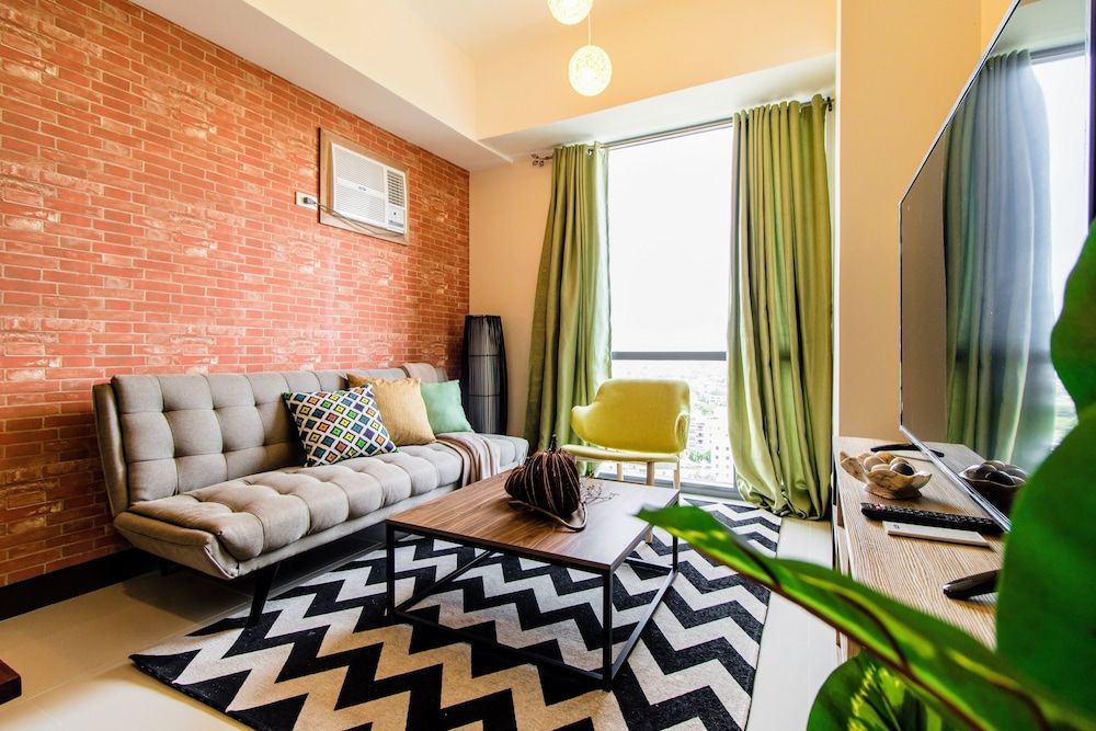 Exclusive Condo, 1 Queen Bed with Sofa bed, Lake View