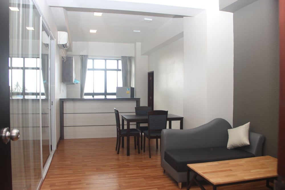 Myanandar residence Studio Suite Apartment 7