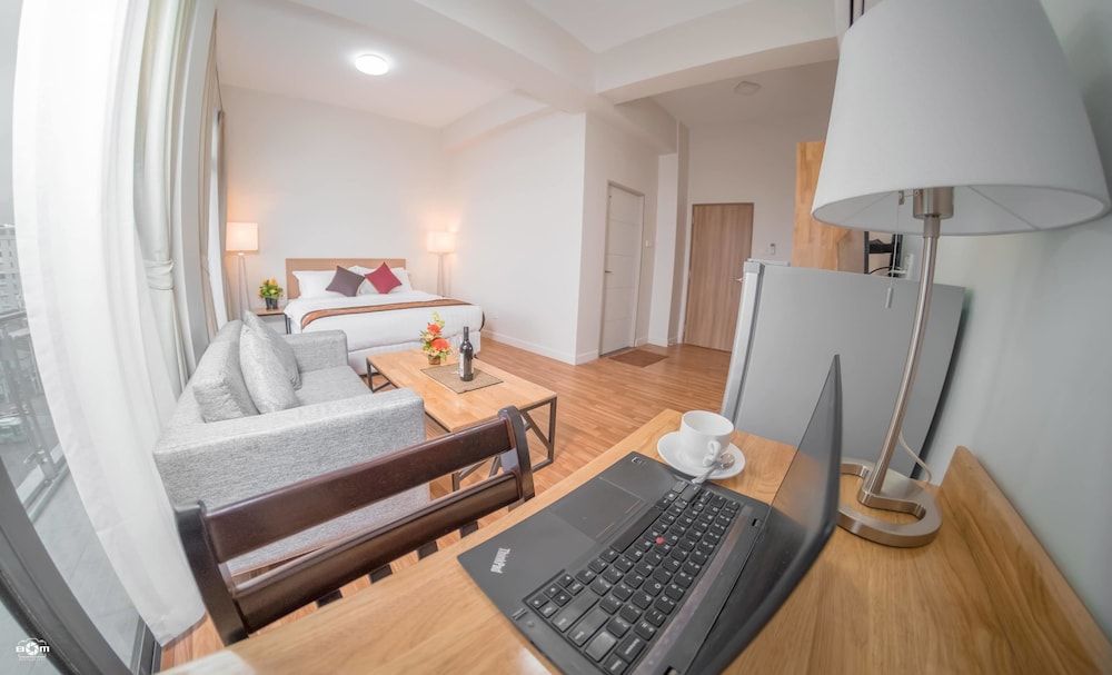 Myanandar residence Spacious Deluxe Room 2