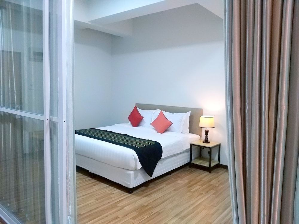 Myanandar residence Studio Suite Apartment 3