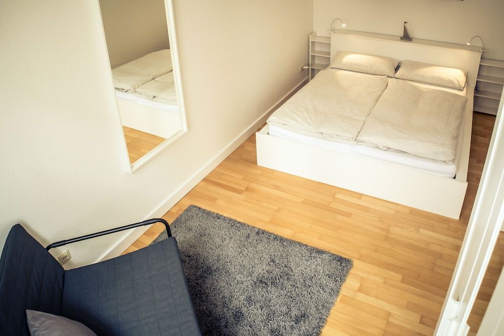 Apartment (Suite)