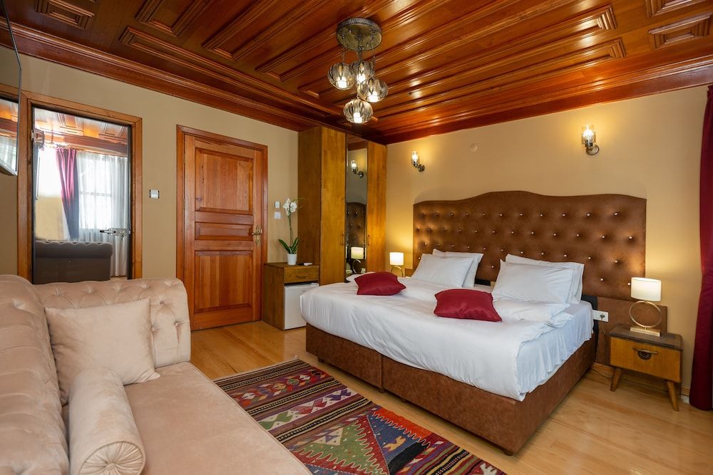 Wonder Wood Hotel Deluxe Double or Twin Room 2