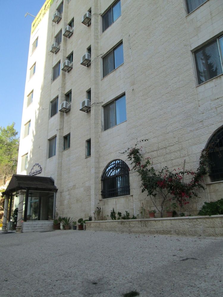 undefined Sufara Hotel Suites 3